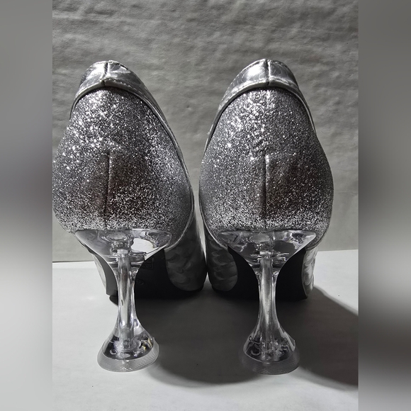 Brand New Womens Silver Sparkly Clear Heel, Pointed Toe Pumps Size (41) 10M - Picture 4 of 8